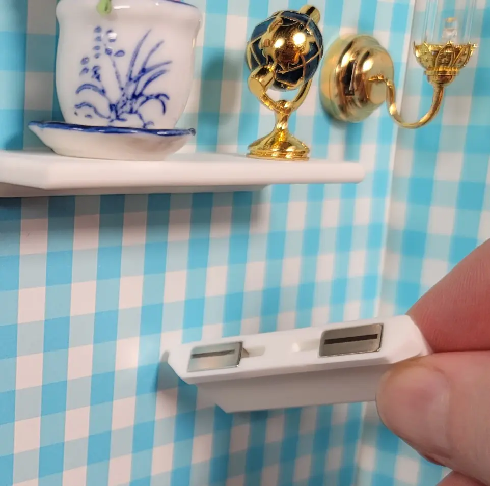 Rainbow Star Minis accessories come ready to attach to special walls