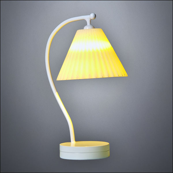 Modern White Curved Desk Lamp – Battery Operated LED