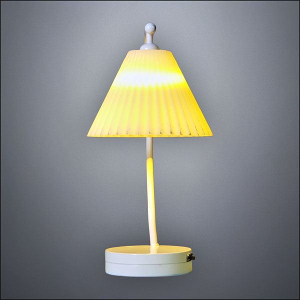 Modern White Curved Desk Lamp – Battery Operated LED